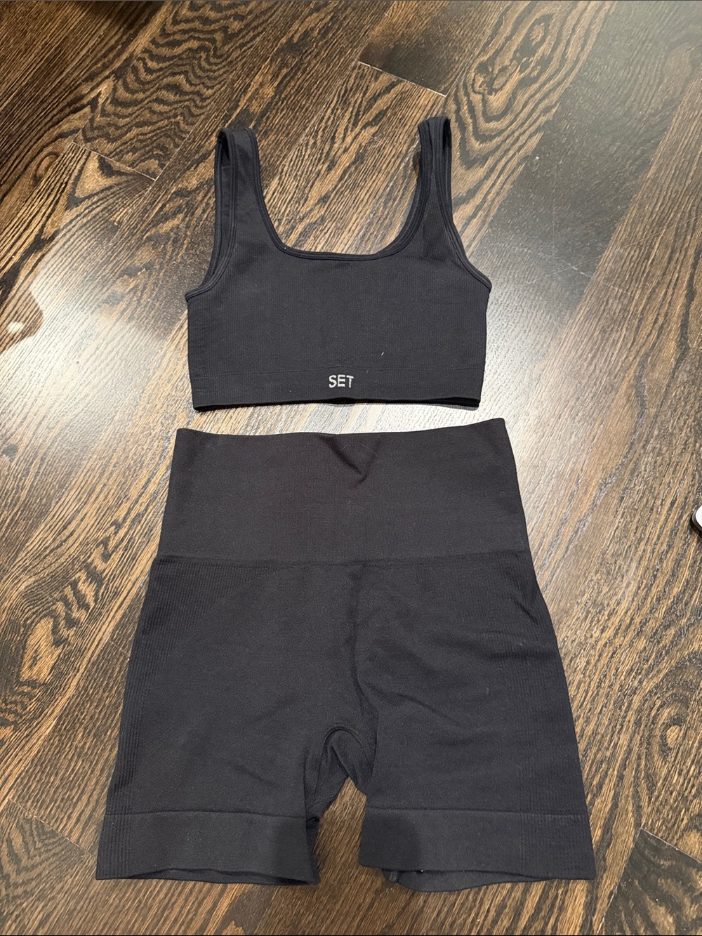 Set Active workout short set sculptflex